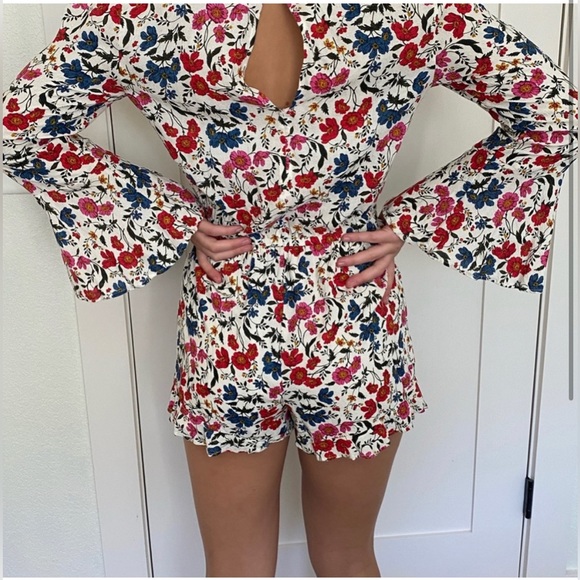 America Eagle Outfitters Floral Romper Size XS - Picture 3 of 14